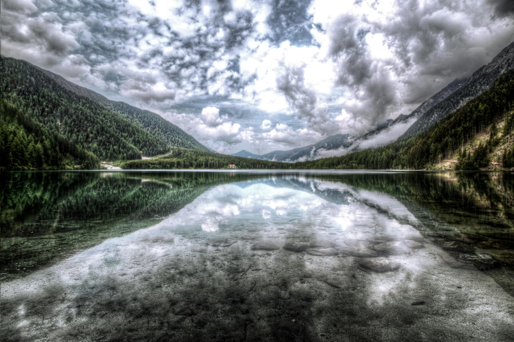 Image of a reflection on a lake